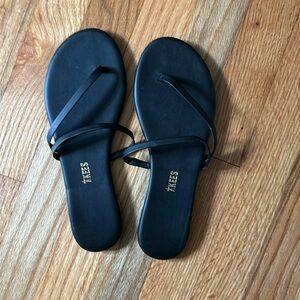 TKEES Sandals